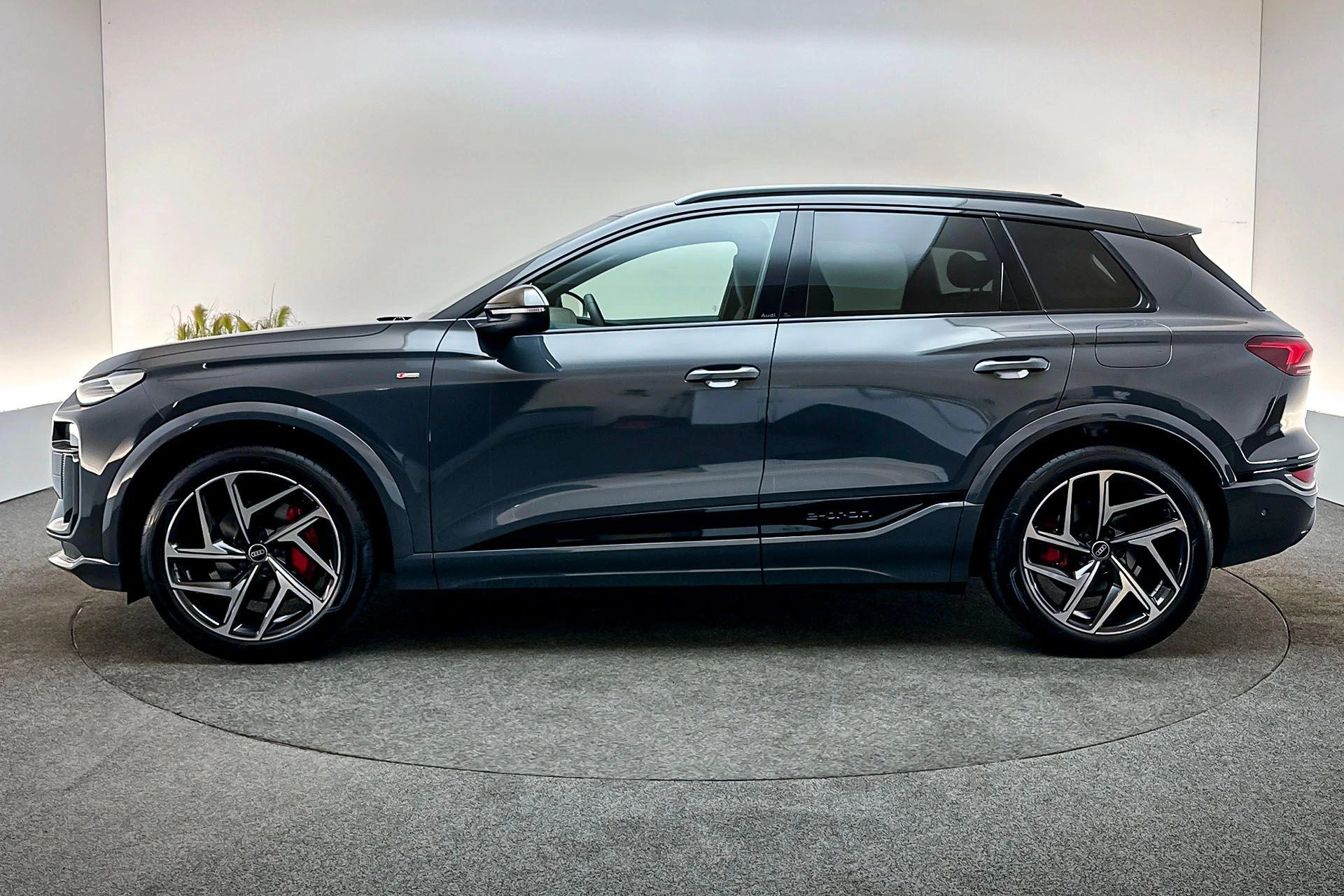 Hoofdafbeelding Audi Q6 e-tron