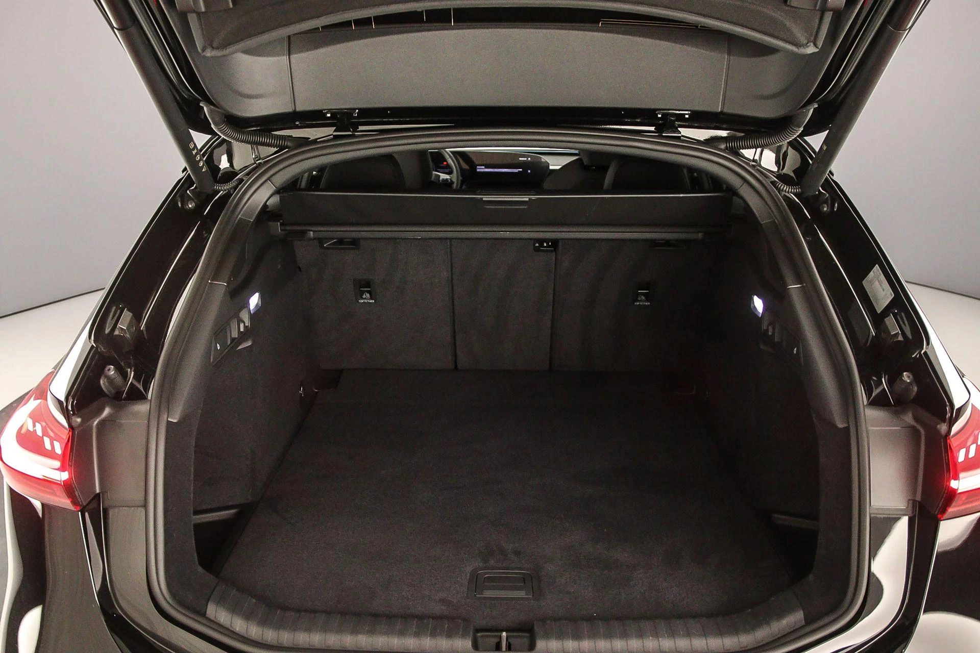 Hoofdafbeelding Audi A6 Avant e-tron