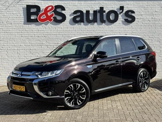 Hoofdafbeelding Mitsubishi Outlander Mitsubishi Outlander 2.0 PHEV instyle+ Adaptive cruis control Climate control Leder Stoel-/ stuurverwarming
