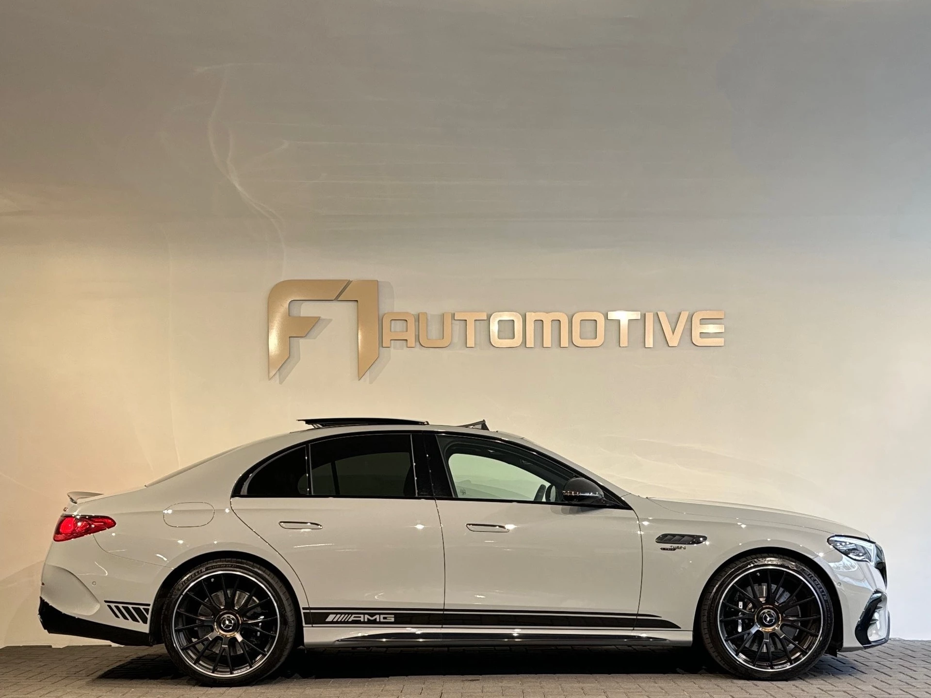 Hoofdafbeelding Mercedes-Benz E-Klasse