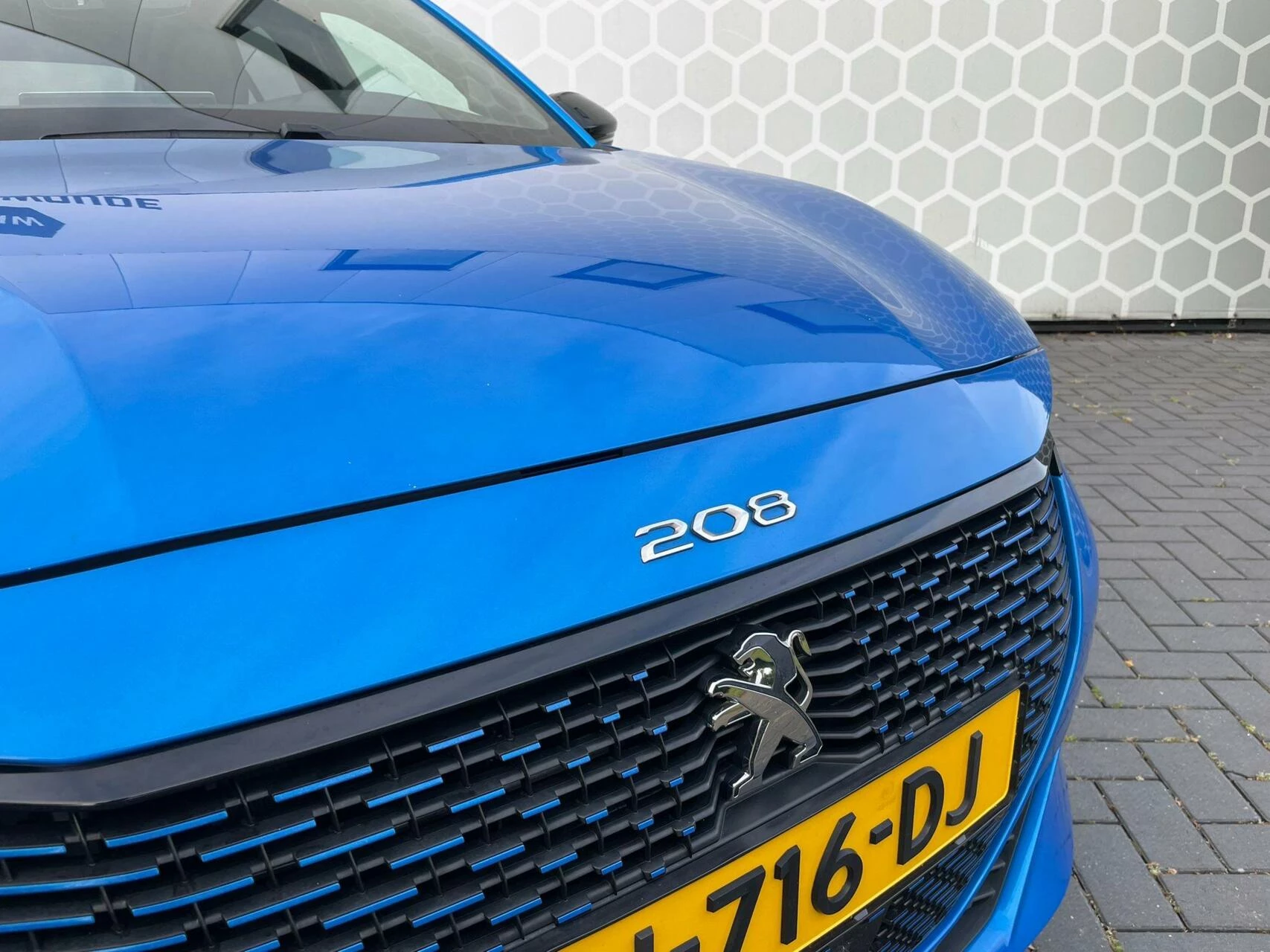 Hoofdafbeelding Peugeot e-208