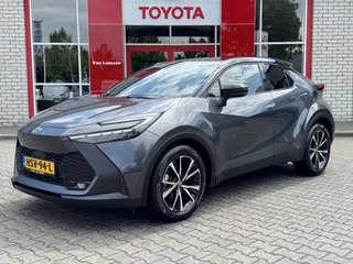 Toyota C-HR HYBRID 140 FIRST EDITION STOEL/STUURVERW PARK-SENSOREN BLIND-SPOT EL-ACHTERKLEP NAVI APPLE/ANDROID 18" LM-VELGEN