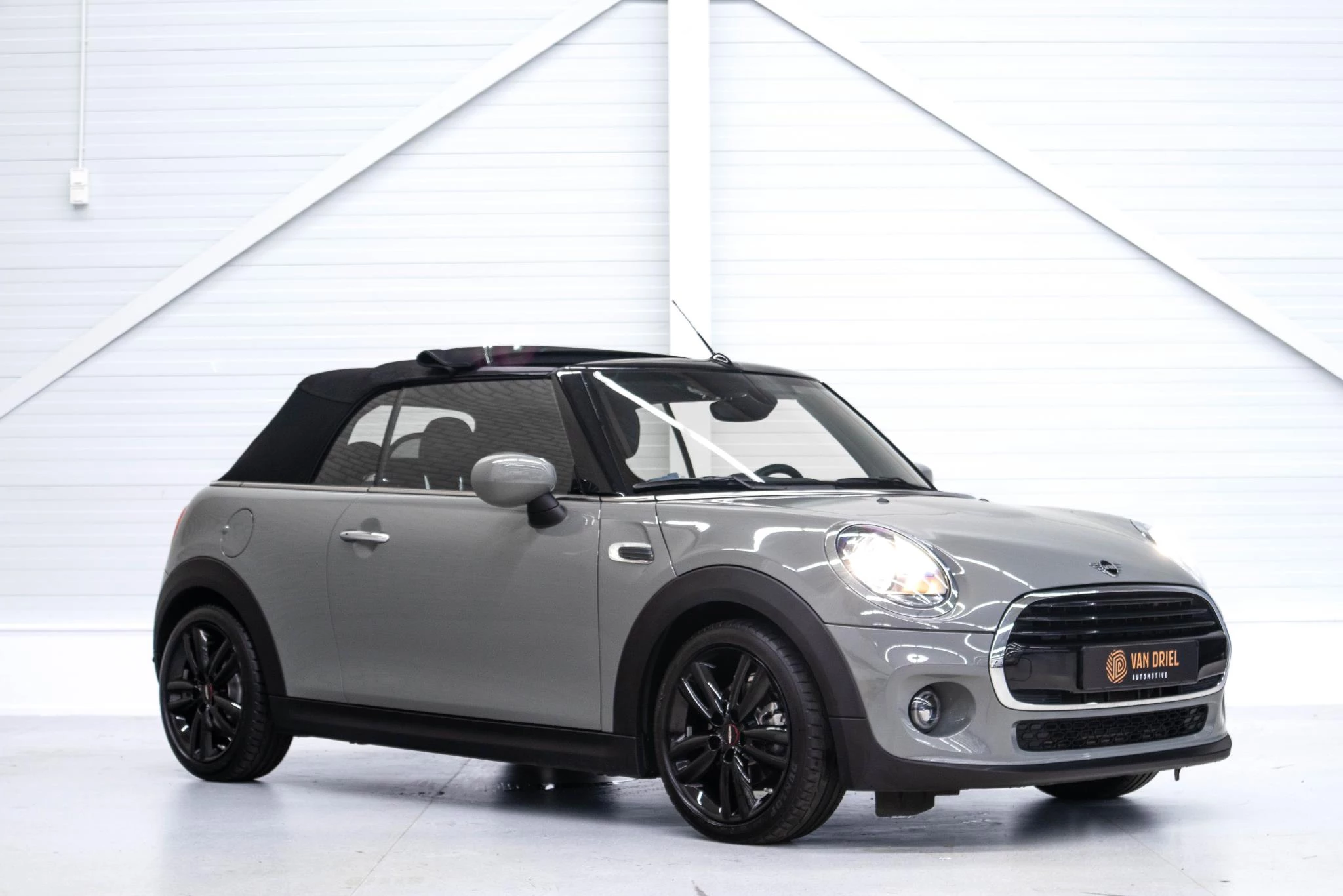 Hoofdafbeelding MINI Cooper Cabrio