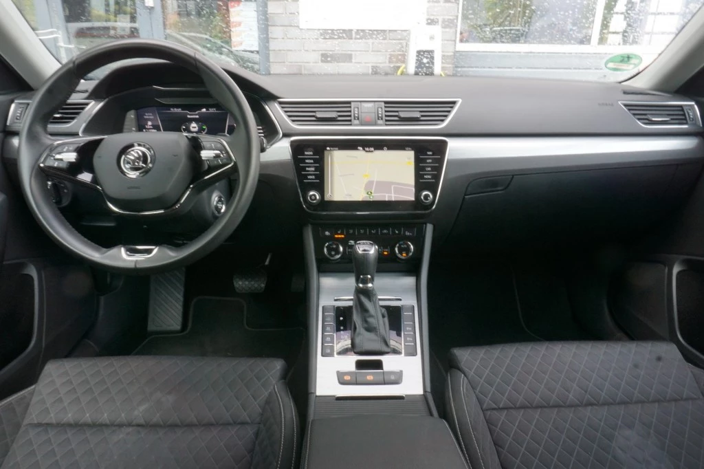 Hoofdafbeelding Škoda Superb