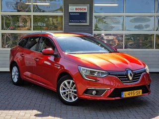 Hoofdafbeelding Renault Mégane Estate Renault Megane Estate 1.2 TCe Limited|Automaat|Trekhaak|Clima|Cruise|65.631KM|
