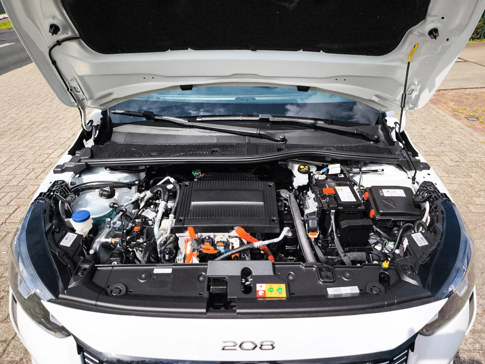 Hoofdafbeelding Peugeot e-208