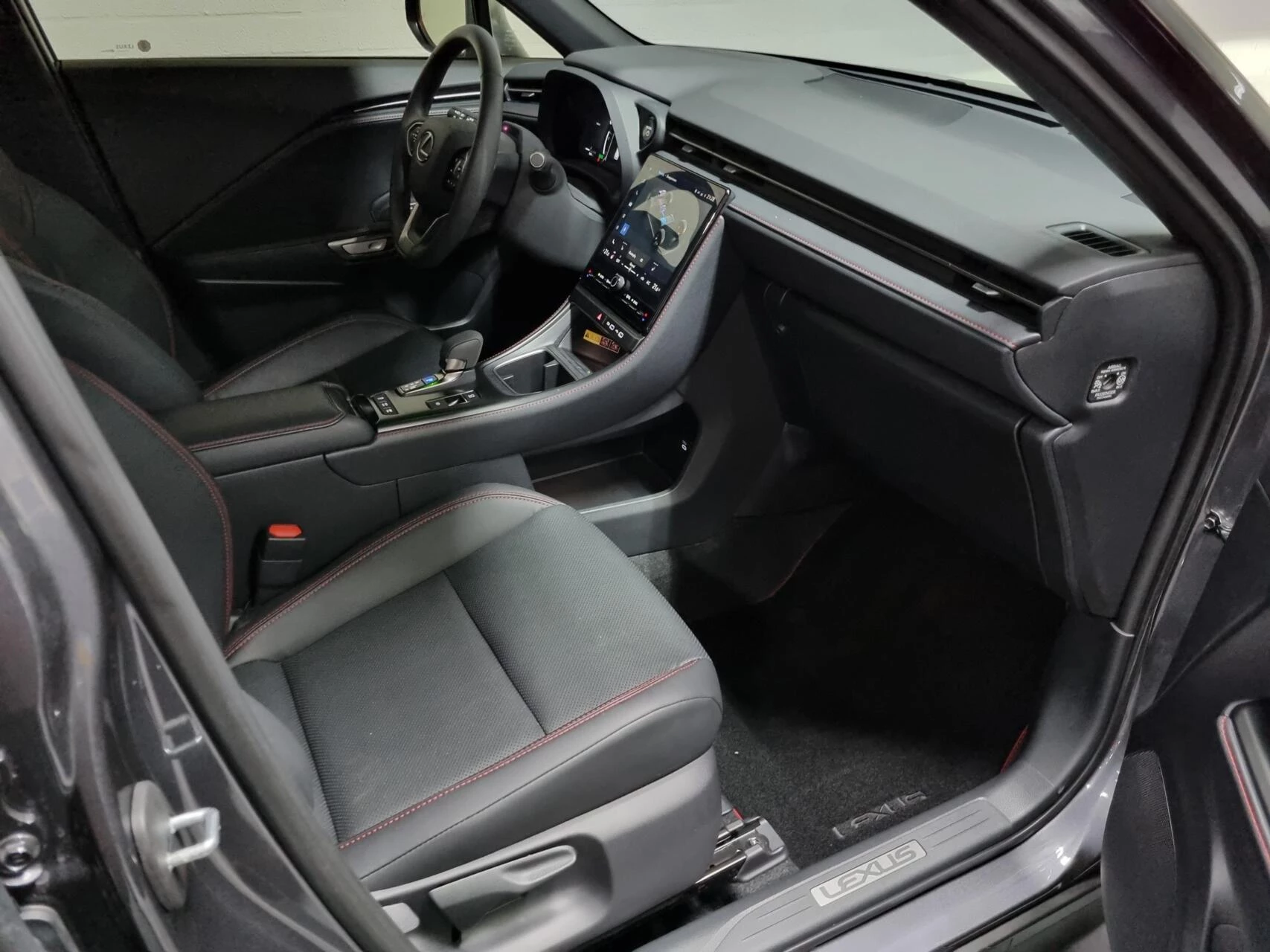 Hoofdafbeelding Lexus LBX