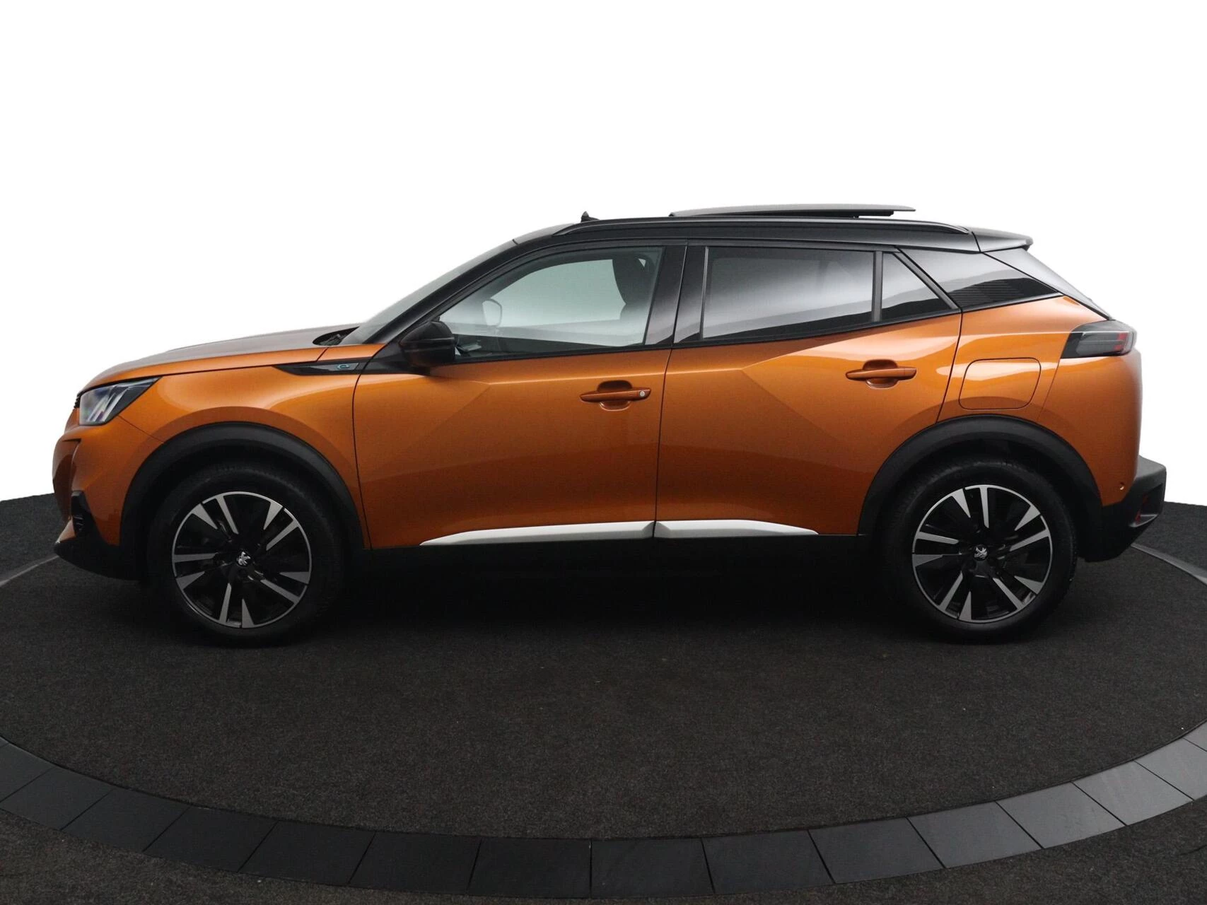 Hoofdafbeelding Peugeot e-2008