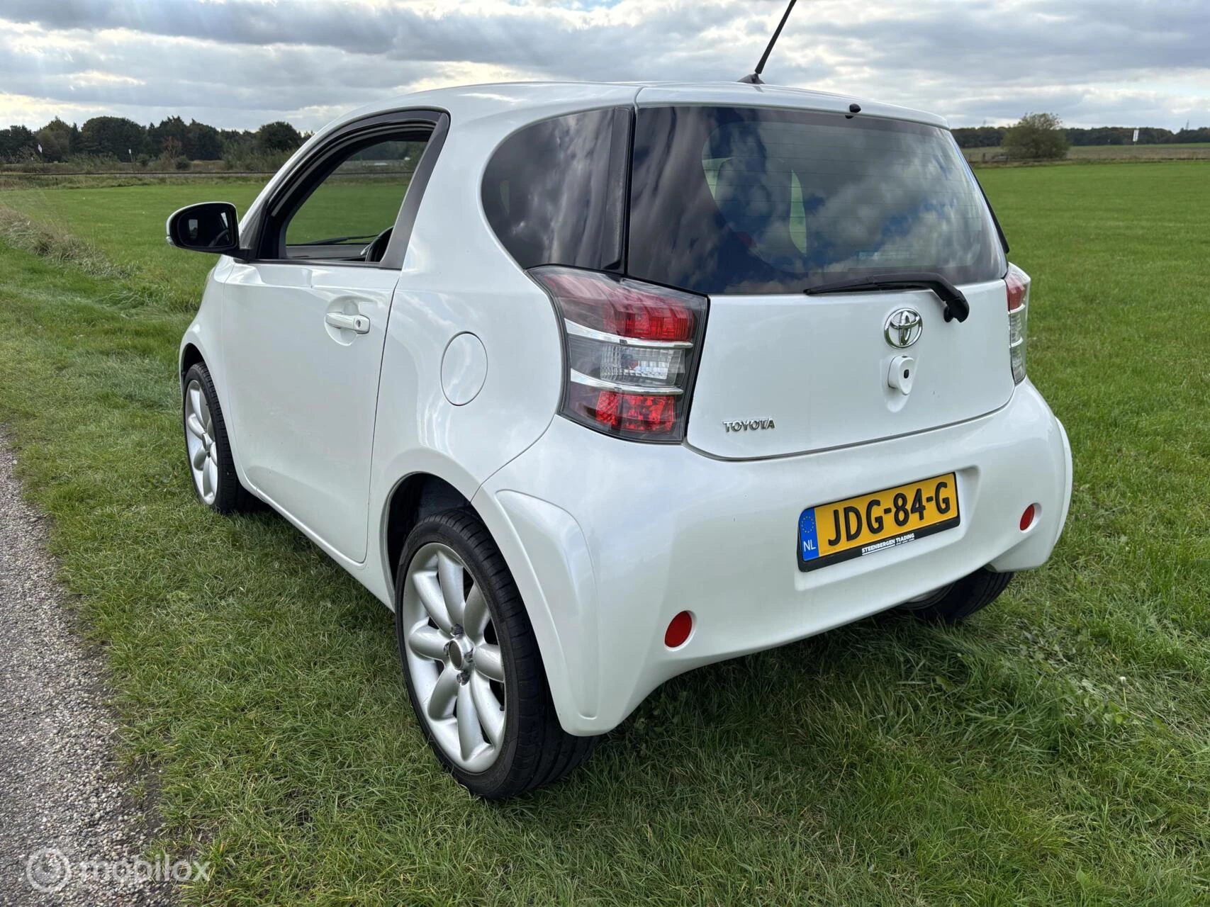 Hoofdafbeelding Toyota iQ