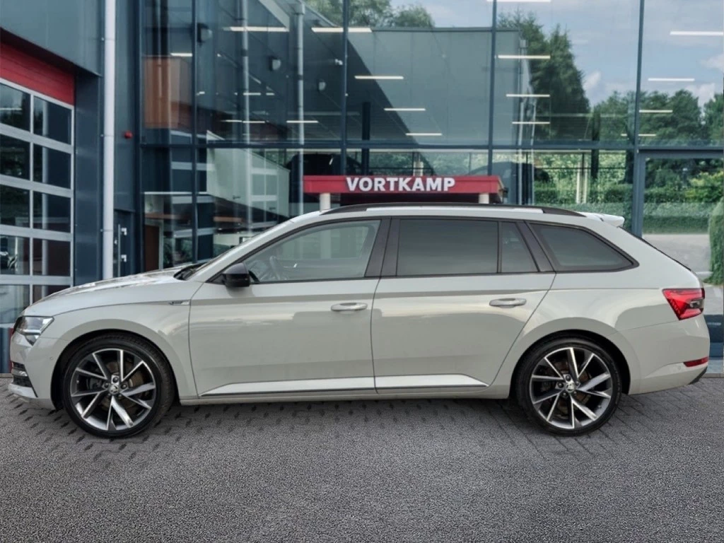 Hoofdafbeelding Škoda Superb