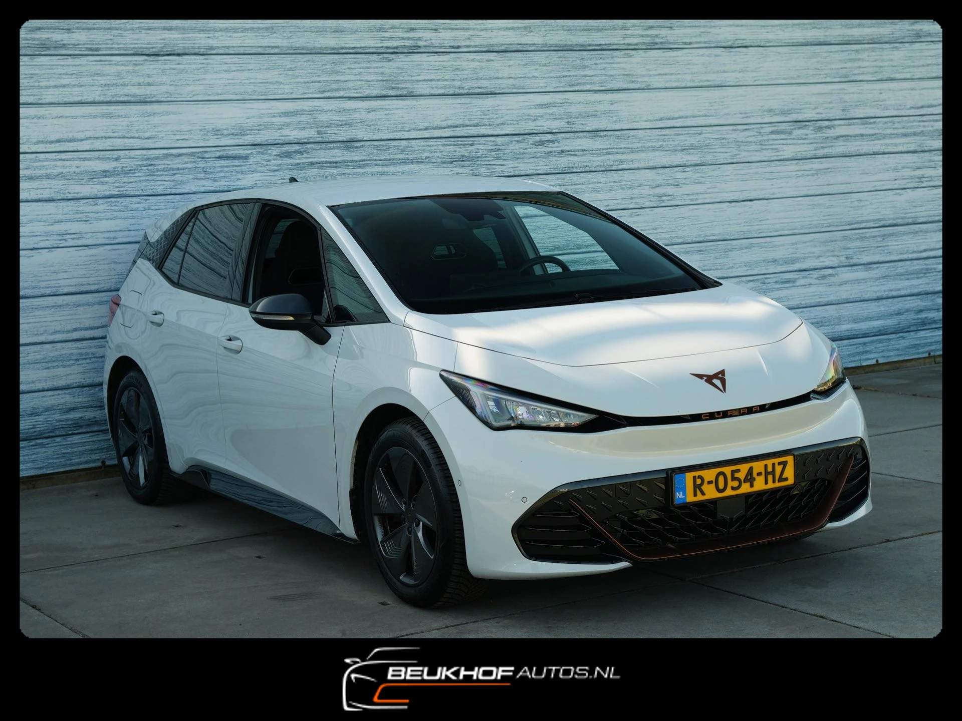 Hoofdafbeelding CUPRA Born