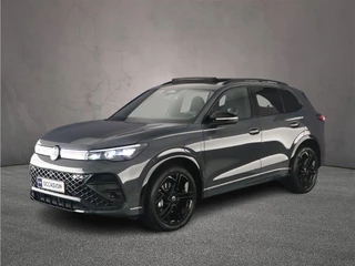 Hoofdafbeelding Volkswagen Tiguan Volkswagen Tiguan R-Line Business 1.5 TSI eHybrid 204pk DSG Automaat Trekhaak, Black Style, Panoramadak, Adaptive cruise control, LED matrix koplampen, 360 camera