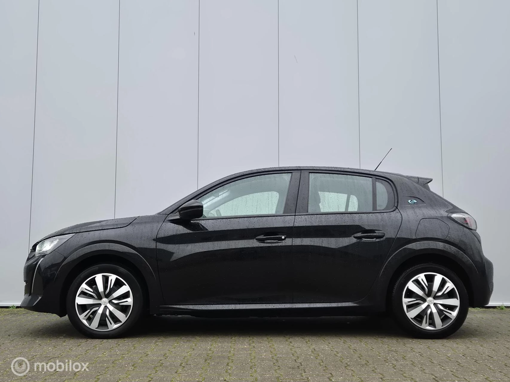 Hoofdafbeelding Peugeot e-208