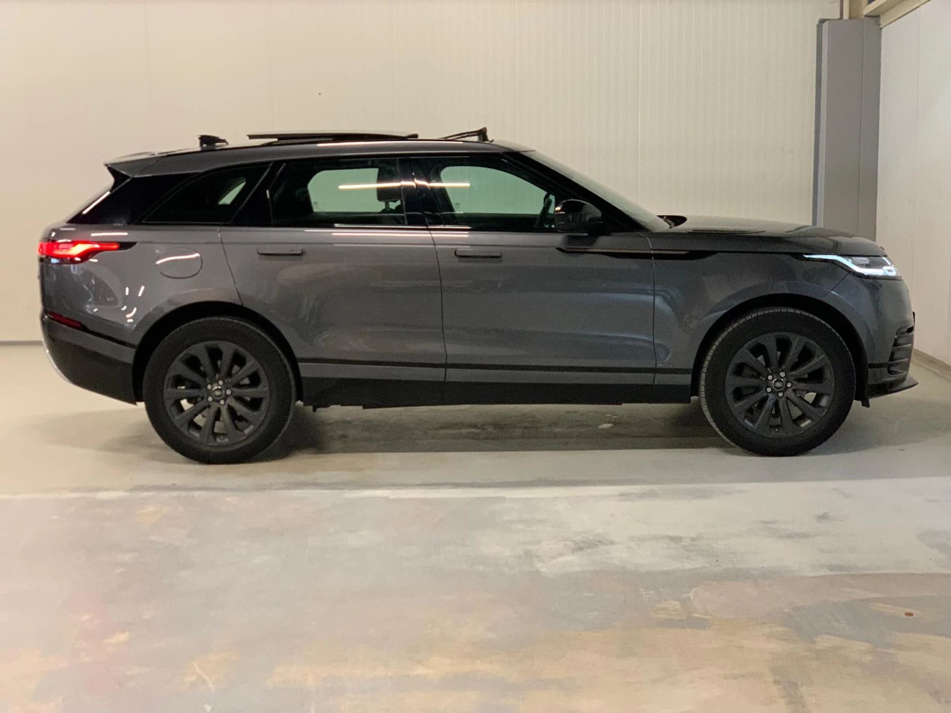 Hoofdafbeelding Land Rover Range Rover Velar