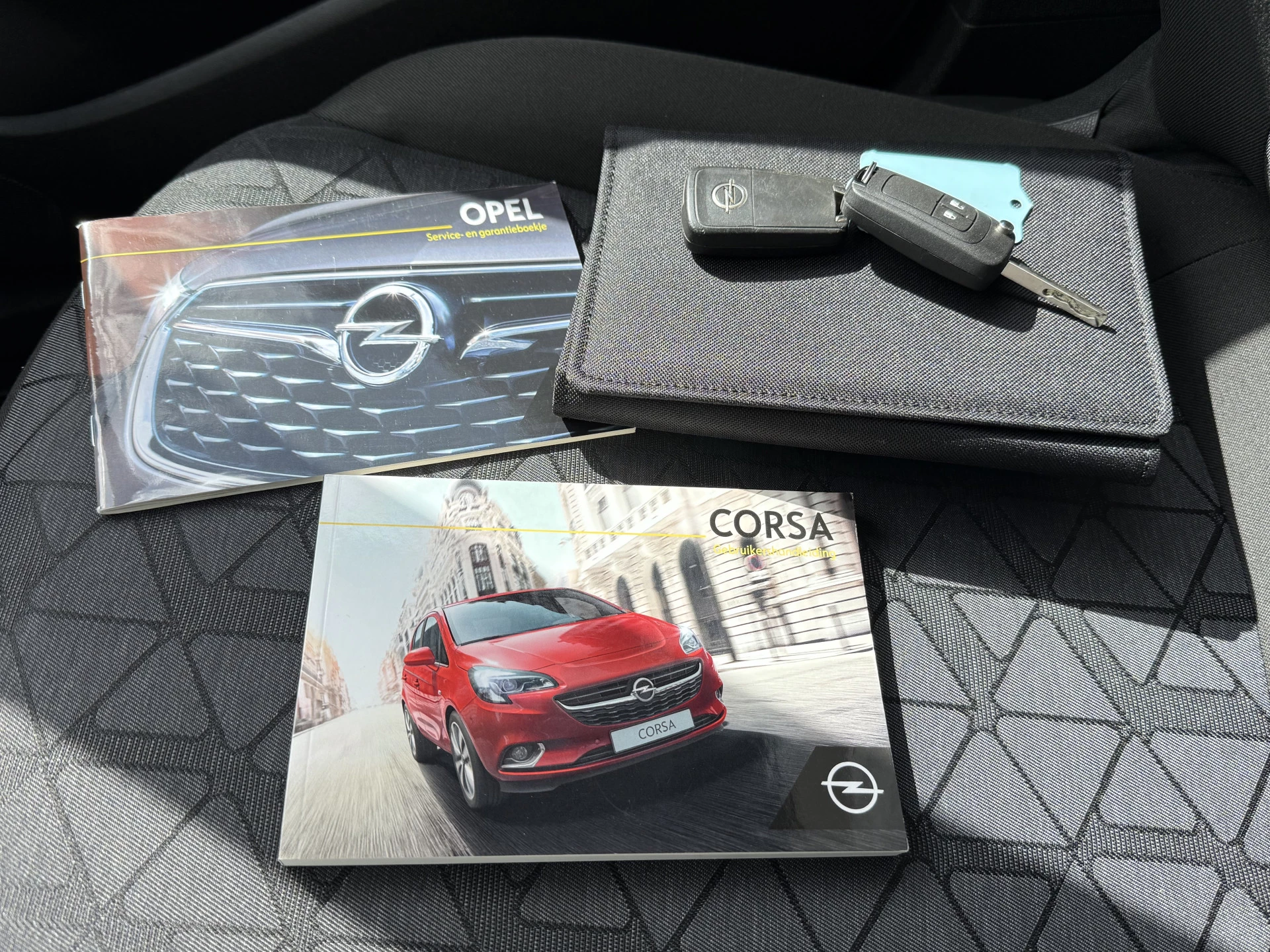 Hoofdafbeelding Opel Corsa