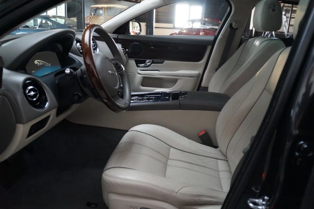 Hoofdafbeelding Jaguar XJ