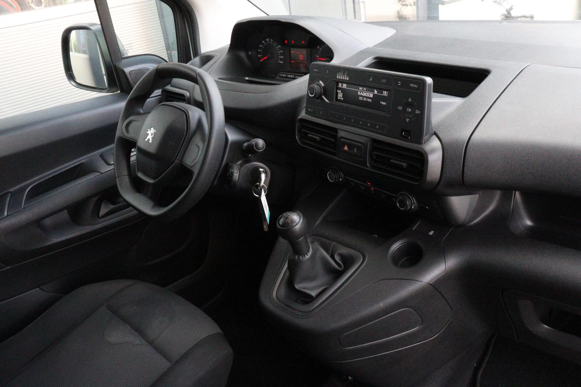 Hoofdafbeelding Peugeot Partner