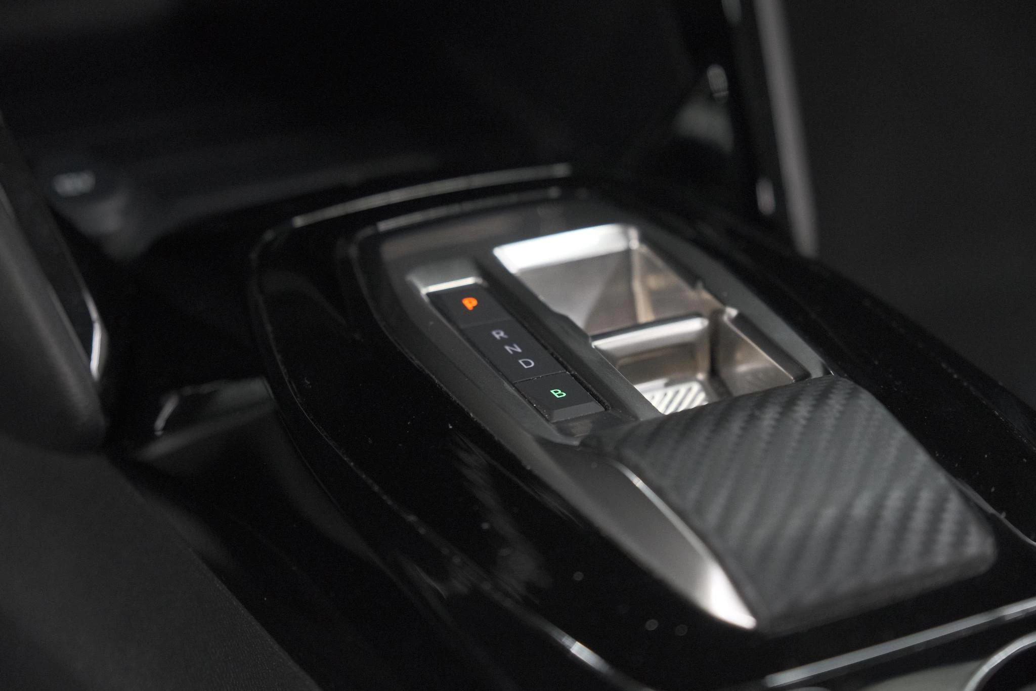 Hoofdafbeelding Peugeot e-208