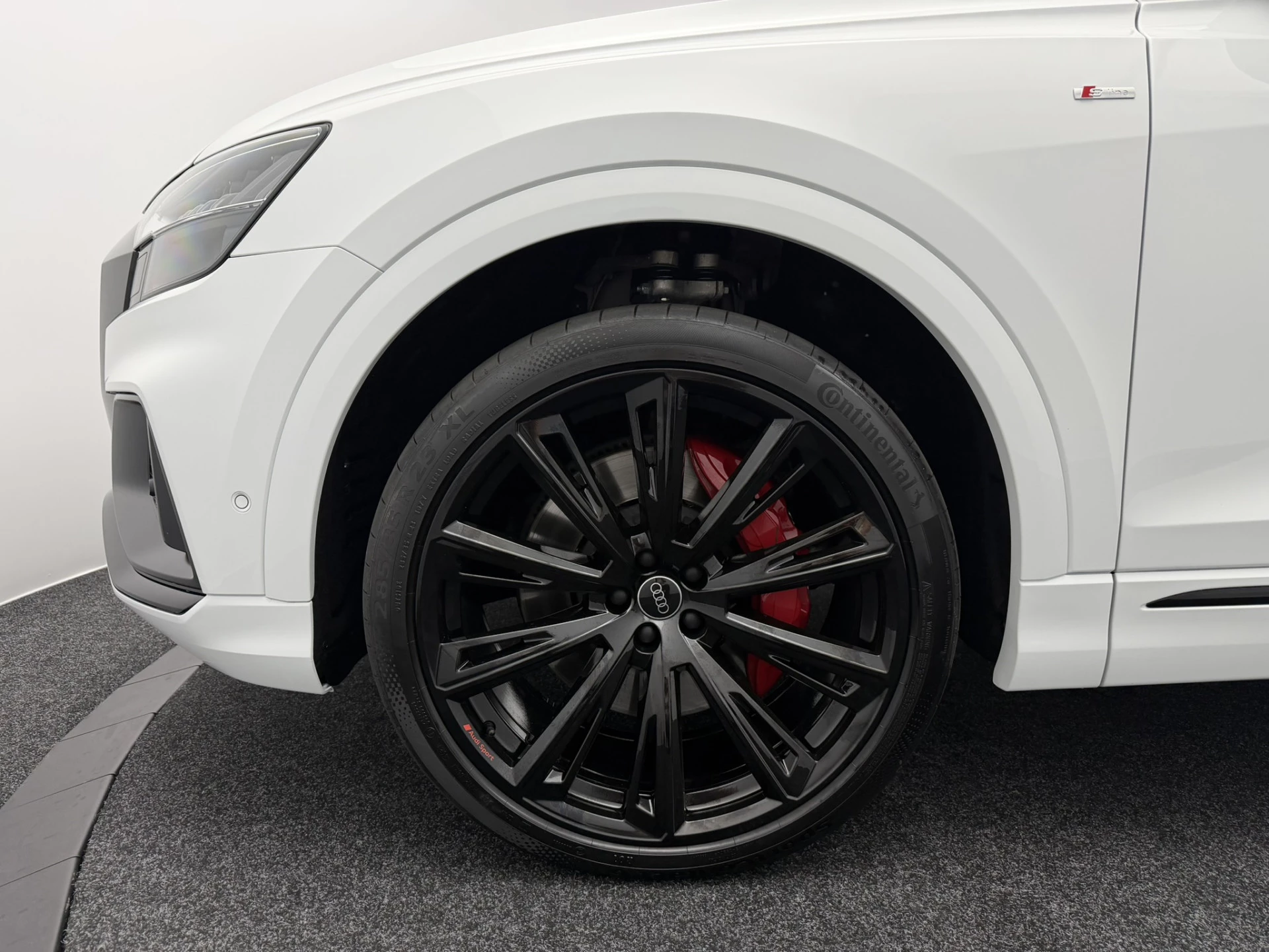 Hoofdafbeelding Audi Q8