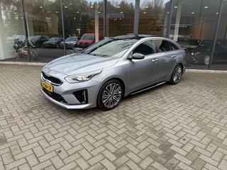 Hoofdafbeelding Kia ProCeed Kia ProCeed 1.4 T-GDI GT+ Line,LED,Schuifdak,Memory,Trekhk,Lane ass.,Adapt Cruise,Stoel/stuurverw