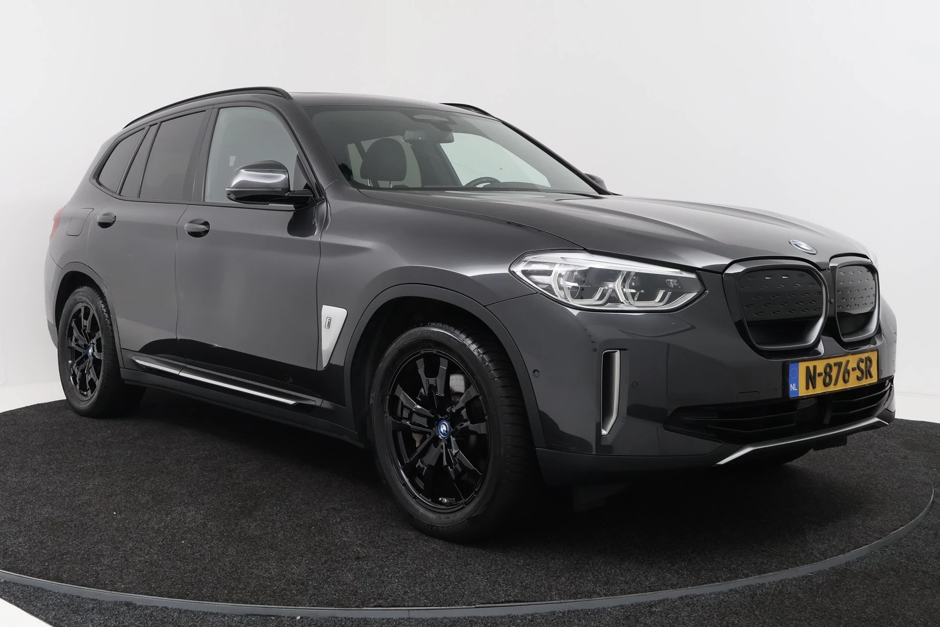 Hoofdafbeelding BMW iX3