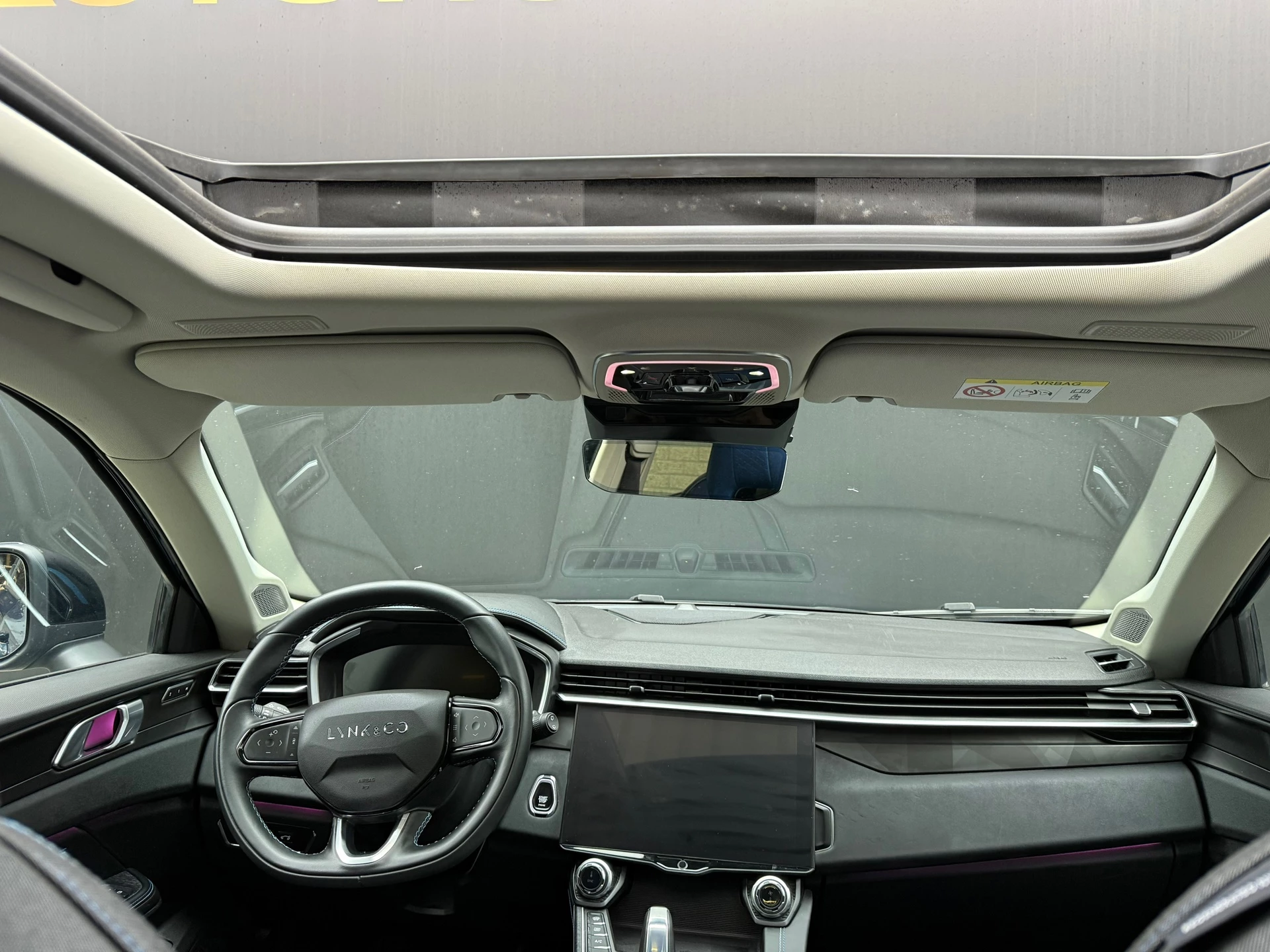 Hoofdafbeelding Lynk & Co 01