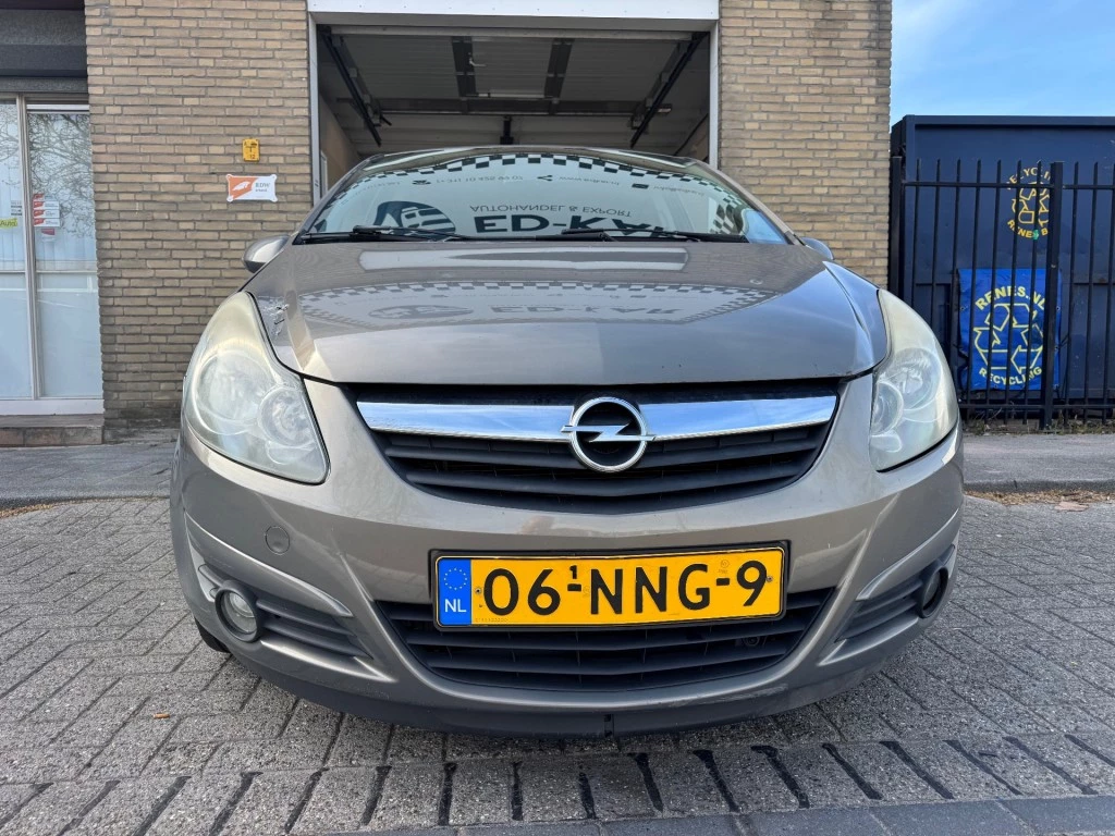 Hoofdafbeelding Opel Corsa