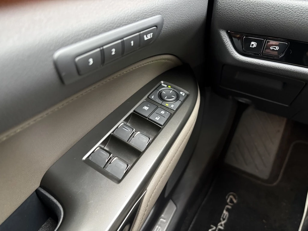 Hoofdafbeelding Lexus NX