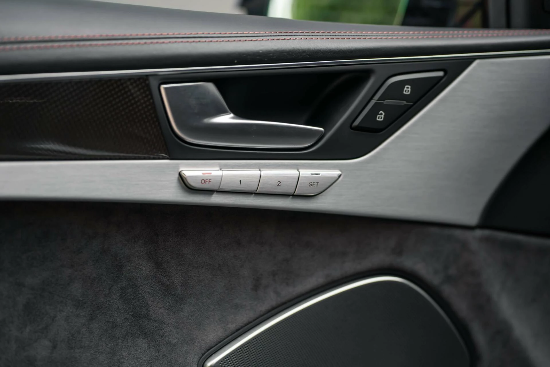 Hoofdafbeelding Audi S8