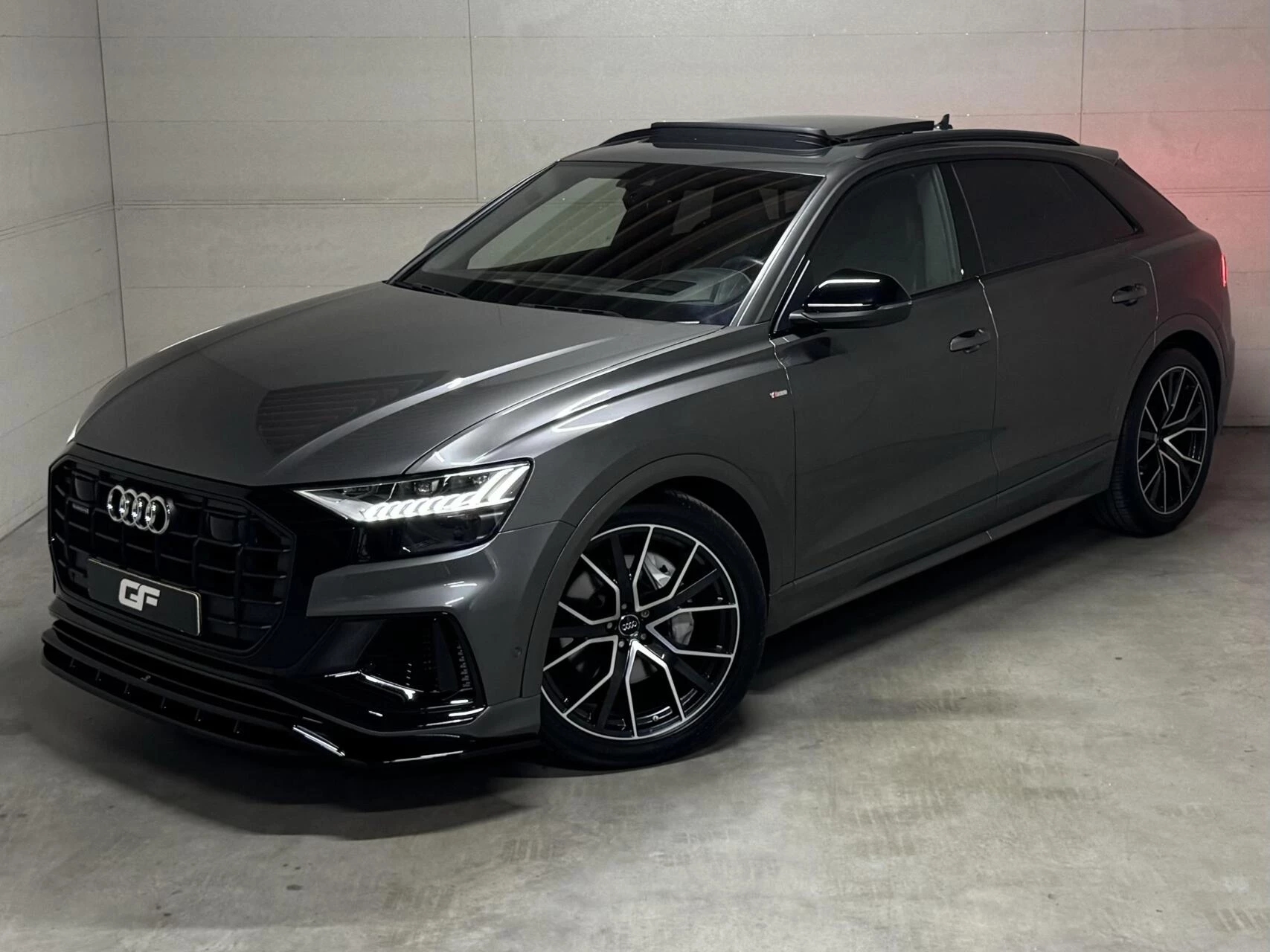 Hoofdafbeelding Audi Q8