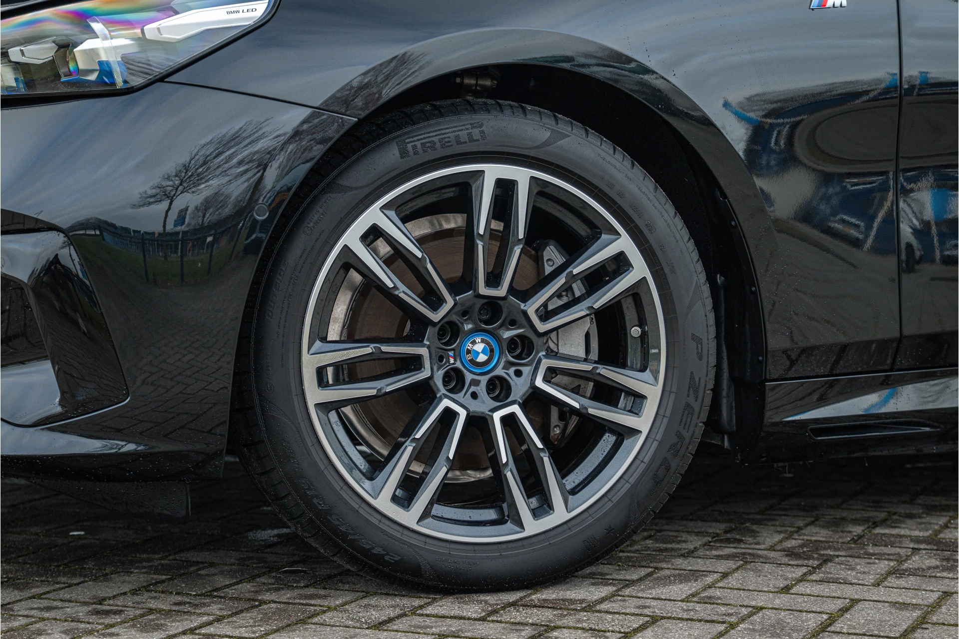 Hoofdafbeelding BMW i5