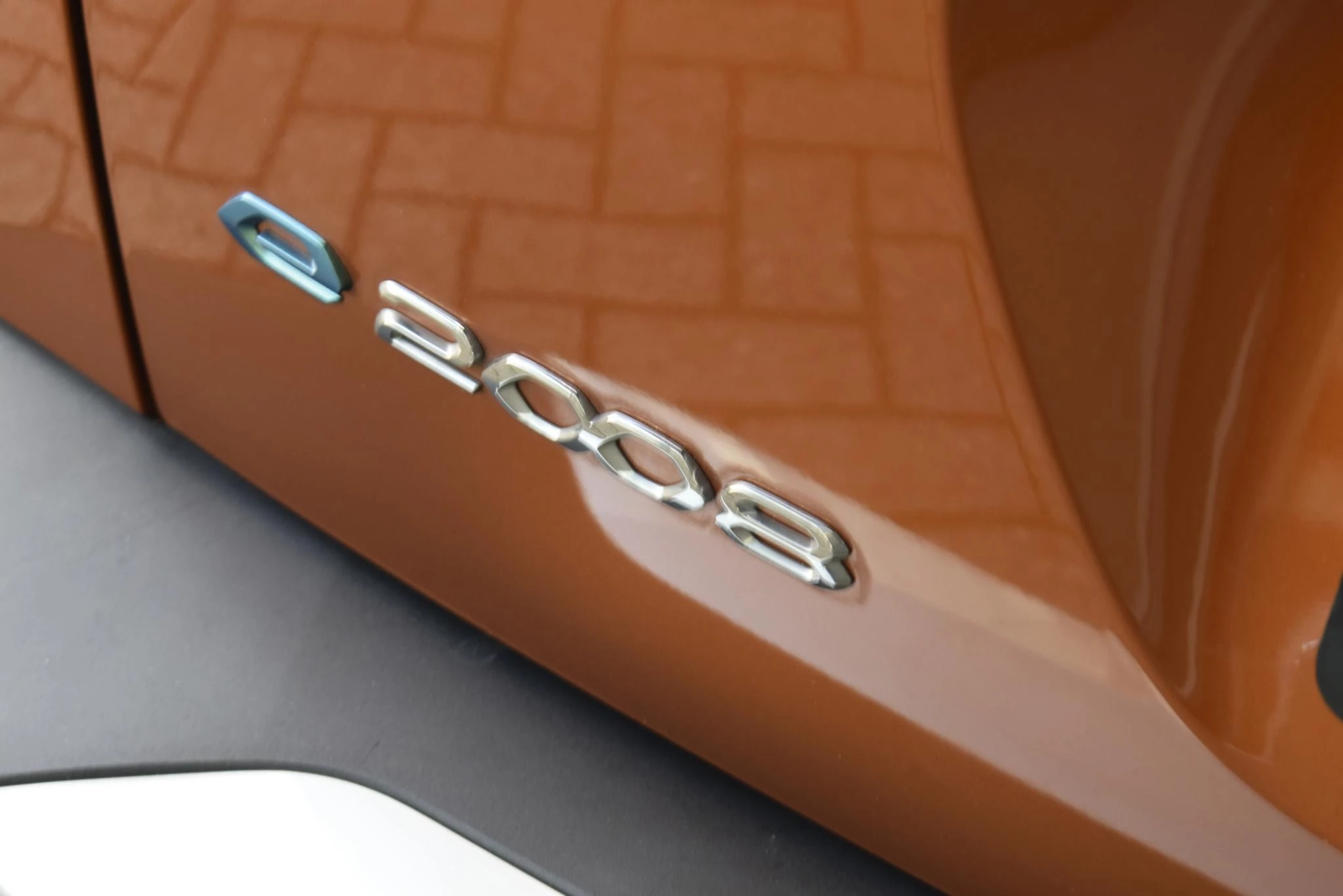 Hoofdafbeelding Peugeot e-2008