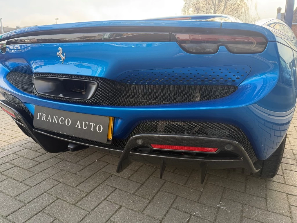 Hoofdafbeelding Ferrari 296