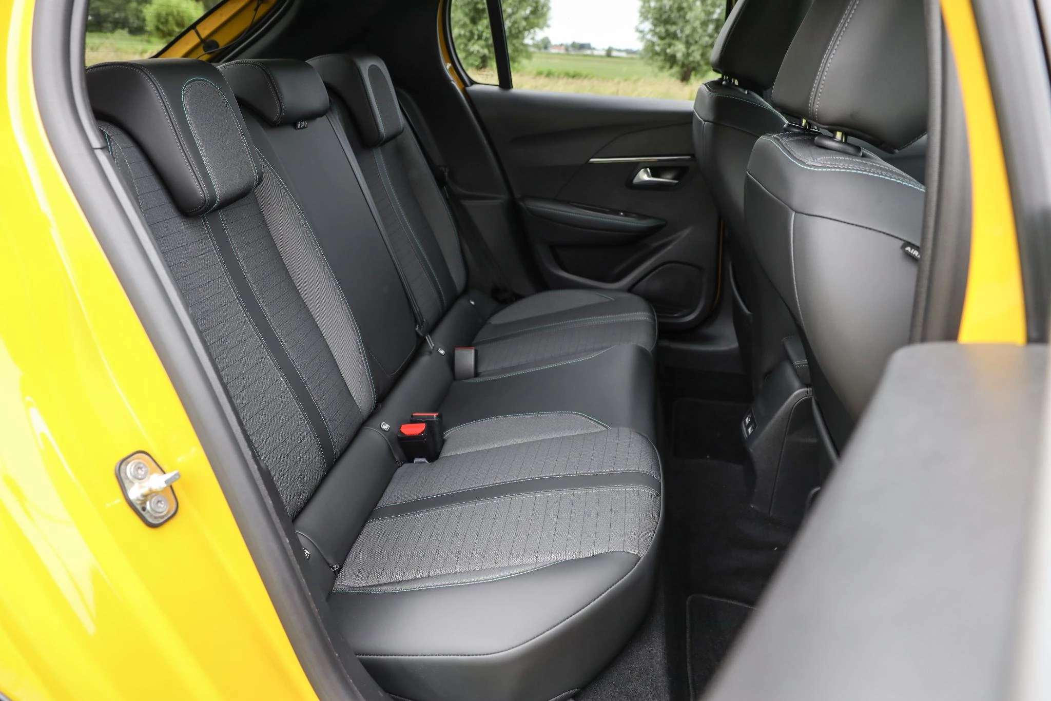 Hoofdafbeelding Peugeot e-208