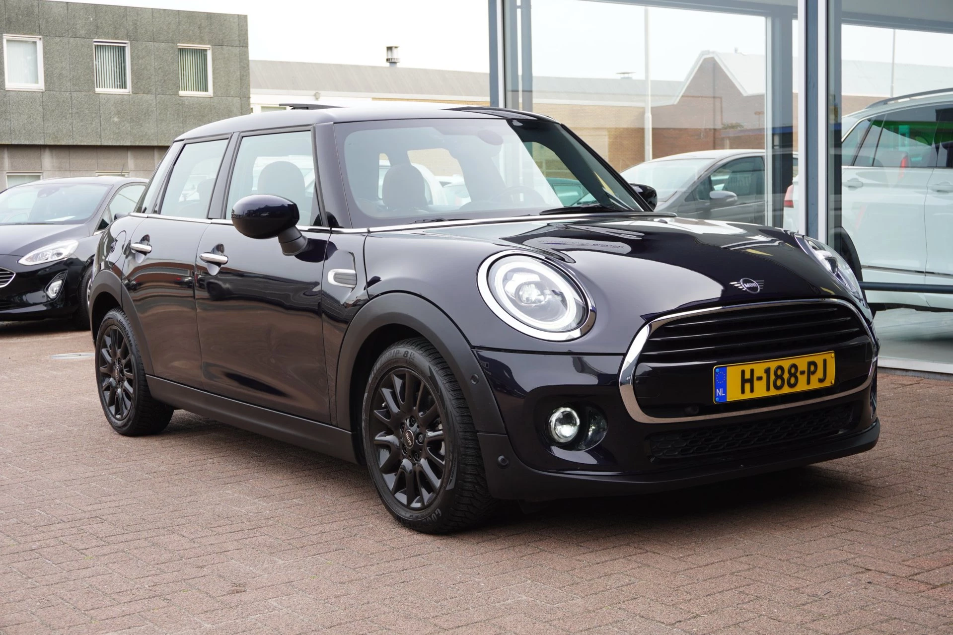 Hoofdafbeelding MINI 5-deurs