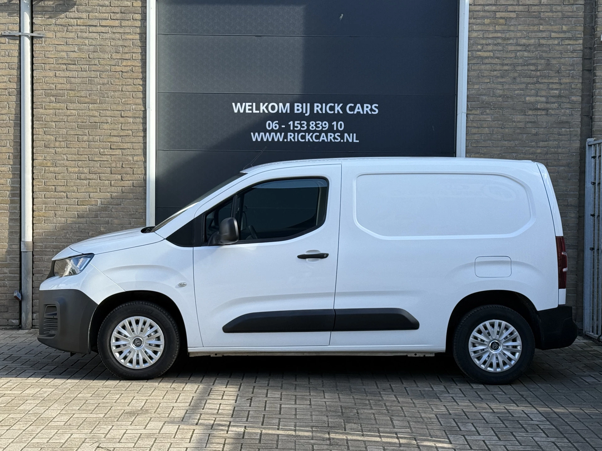 Hoofdafbeelding Peugeot Partner