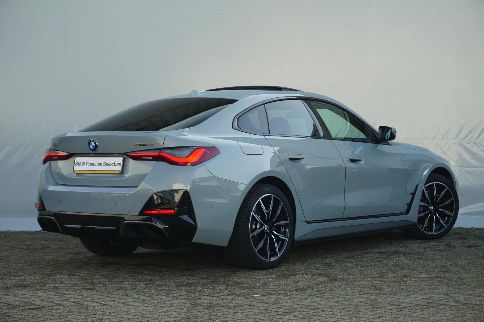 Hoofdafbeelding BMW i4