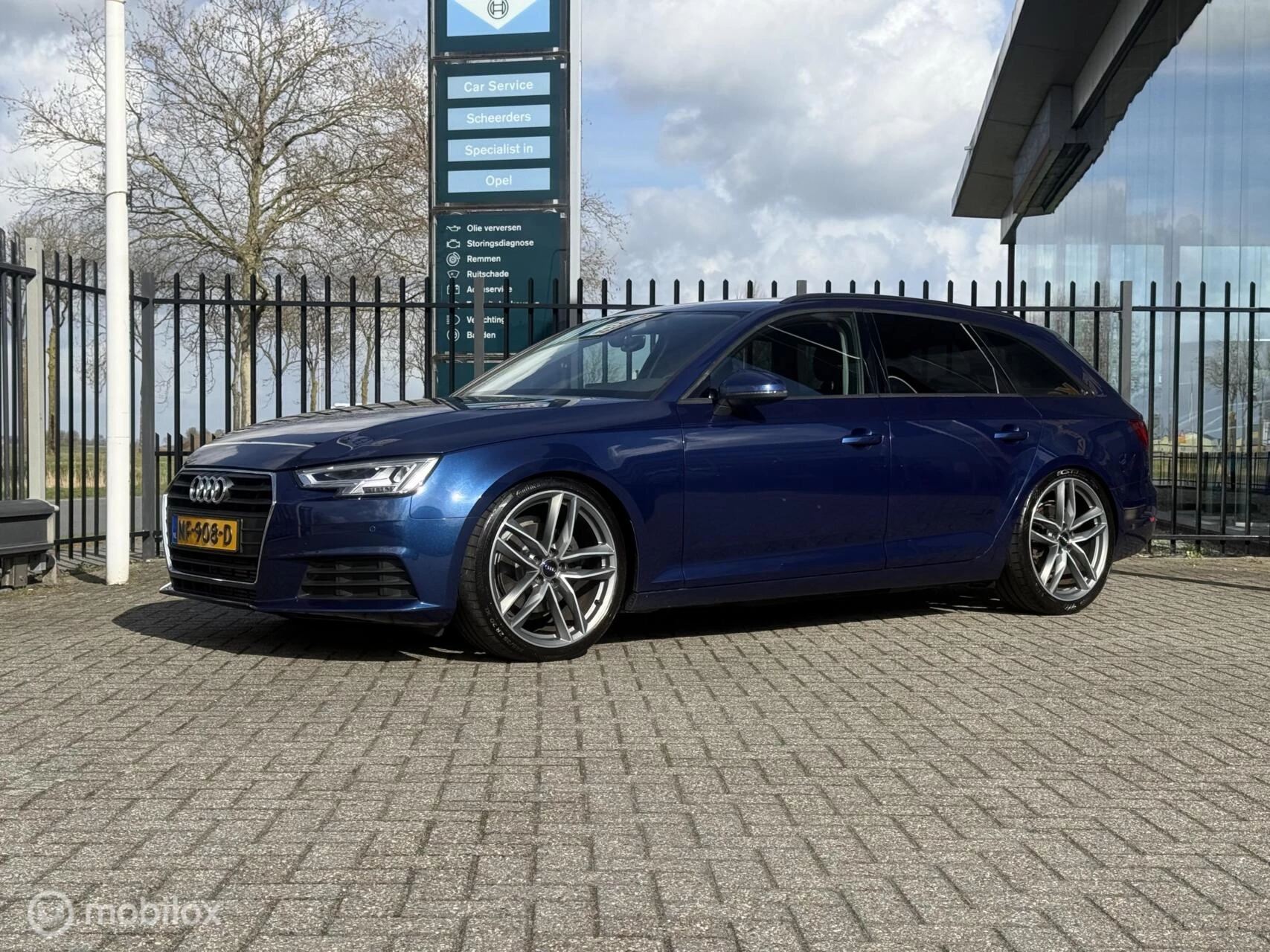 Hoofdafbeelding Audi A4