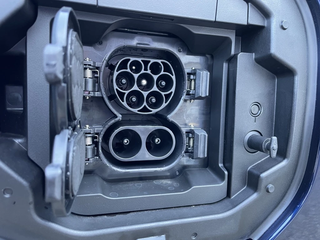 Hoofdafbeelding Toyota bZ4X