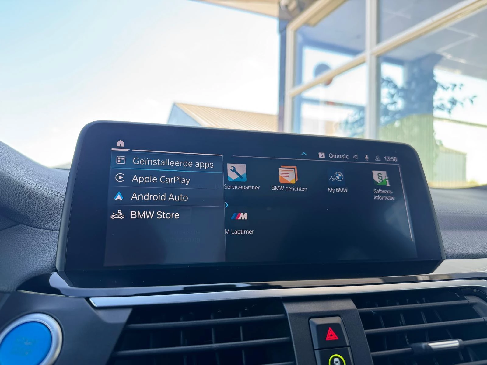 Hoofdafbeelding BMW iX3