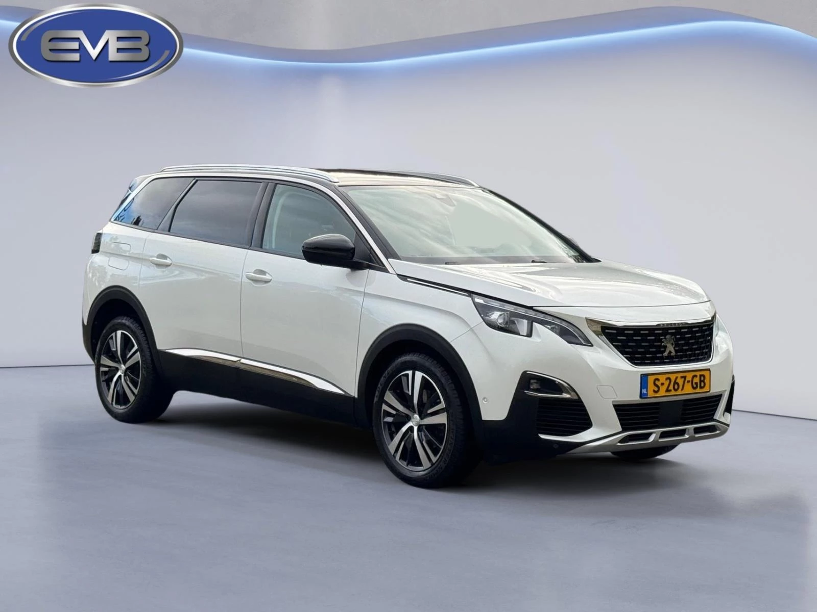 Hoofdafbeelding Peugeot 5008