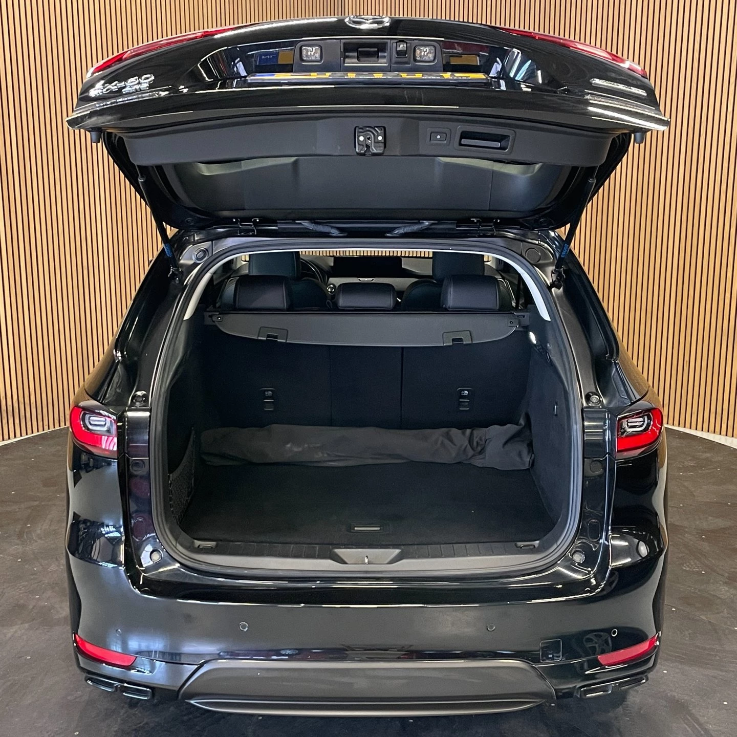 Hoofdafbeelding Mazda CX-60