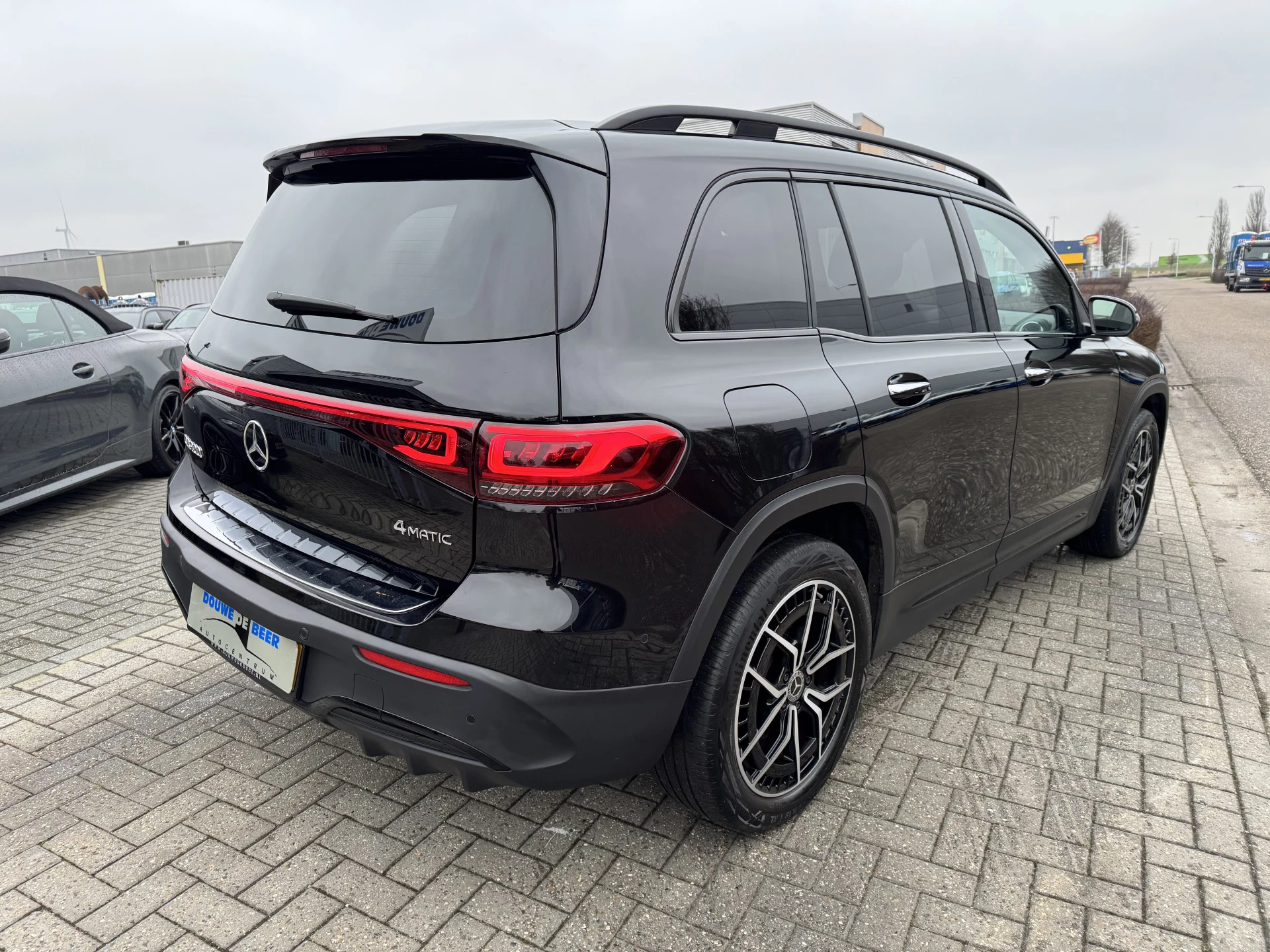 Hoofdafbeelding Mercedes-Benz EQB