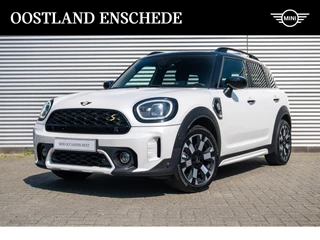 MINI Countryman Cooper SE ALL4 Automaat / Panoramadak / Achteruitrijcamera / Head-Up / Comfort Access / Active Cruise Control / LED / Park Assistant