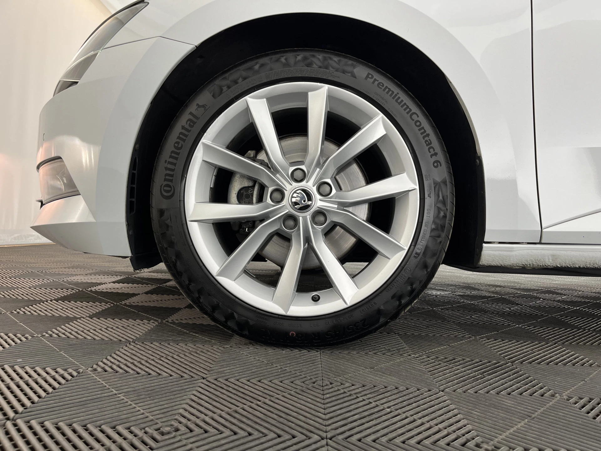 Hoofdafbeelding Škoda Superb