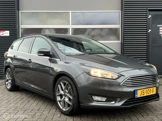 Ford Focus Wagon 1.0 Titanium Edition