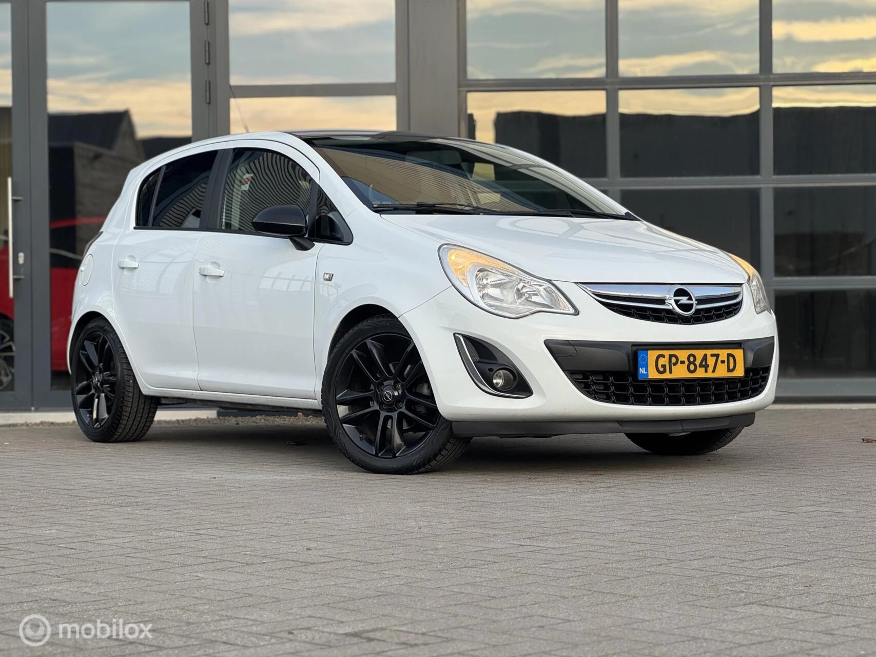 Hoofdafbeelding Opel Corsa