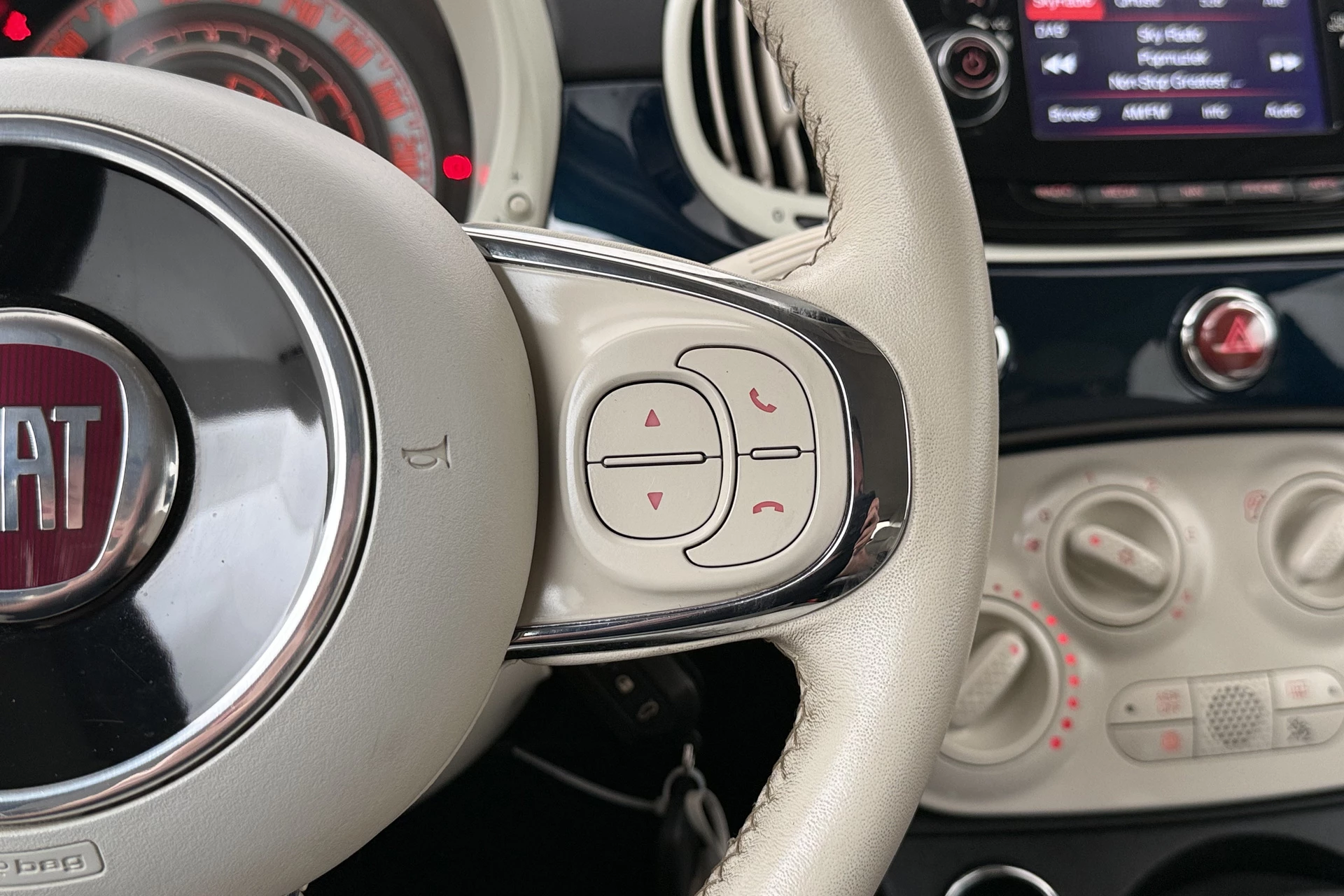 Hoofdafbeelding Fiat 500C
