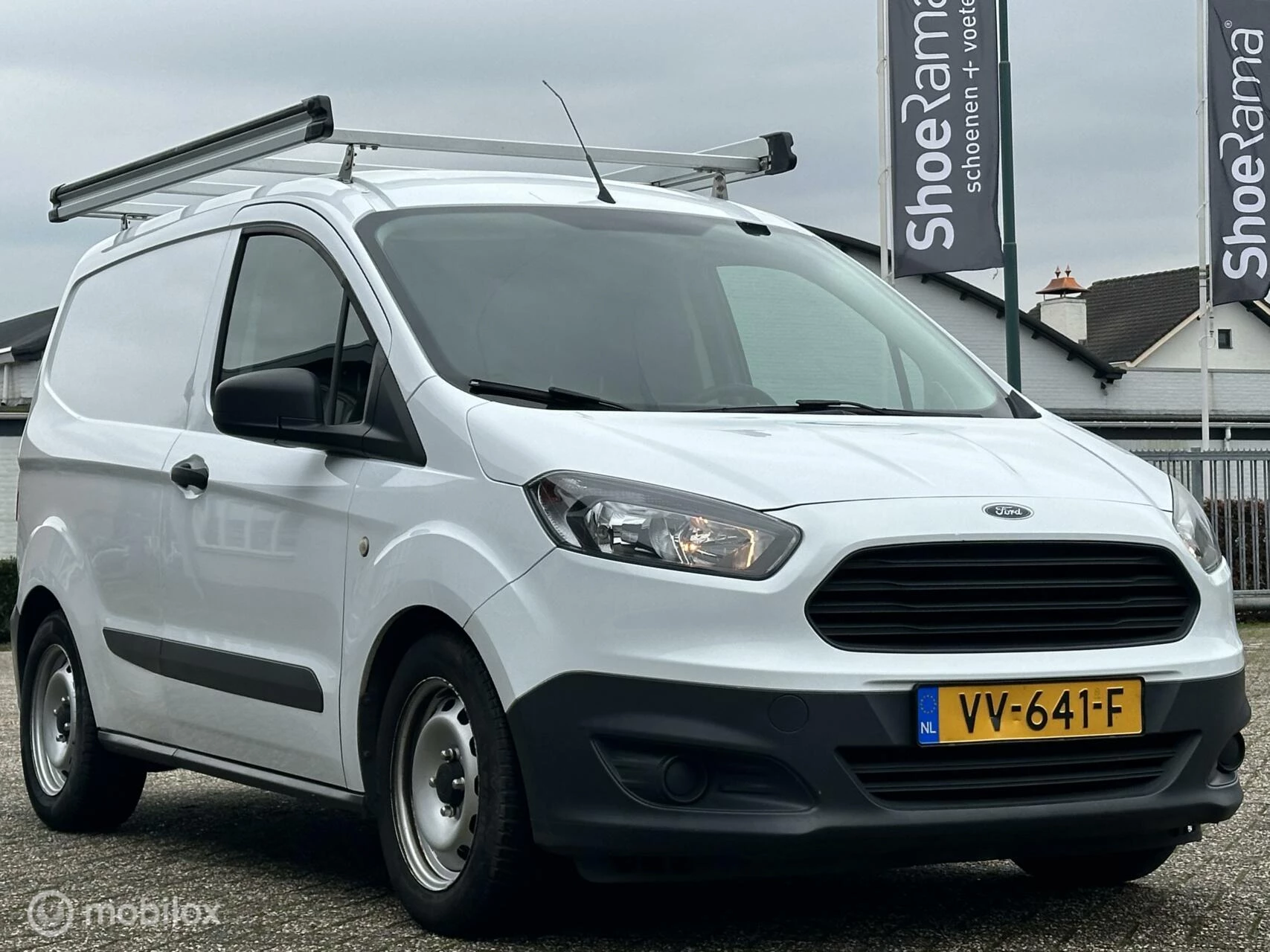 Hoofdafbeelding Ford Transit Courier