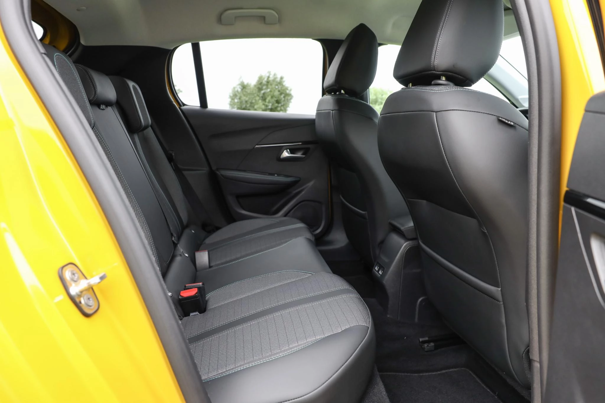 Hoofdafbeelding Peugeot e-208